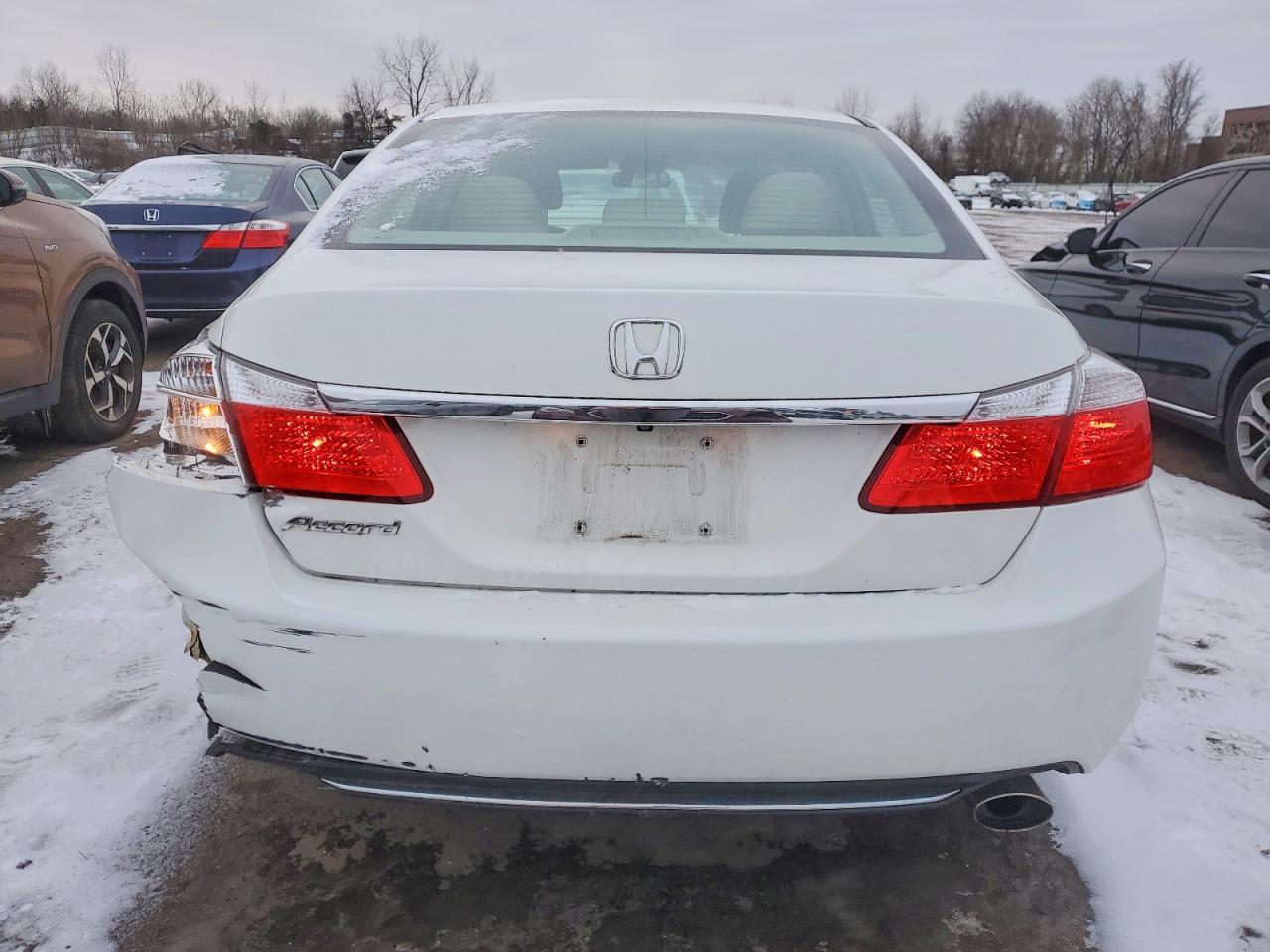 2015 HONDA ACCORD LX photo 6