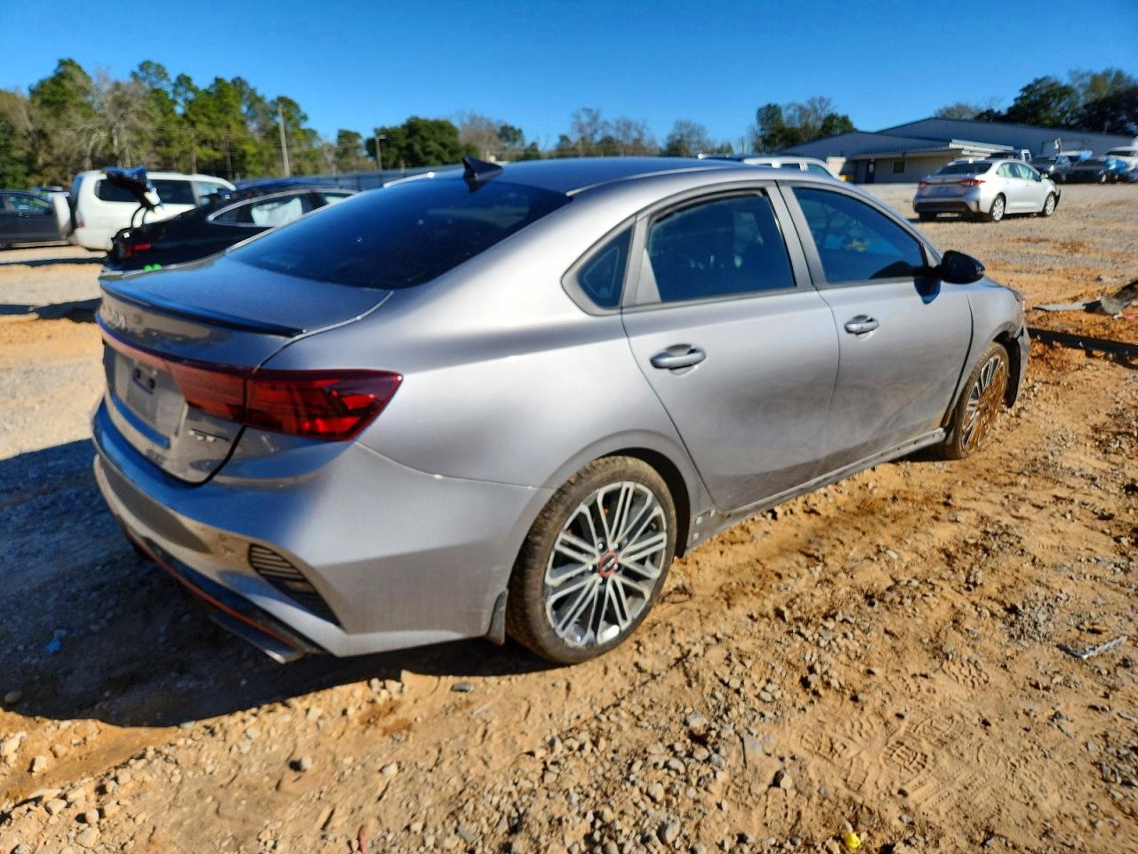 2023 KIA FORTE GT photo 5
