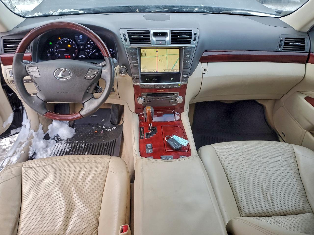 2012 LEXUS LS 460 photo 8