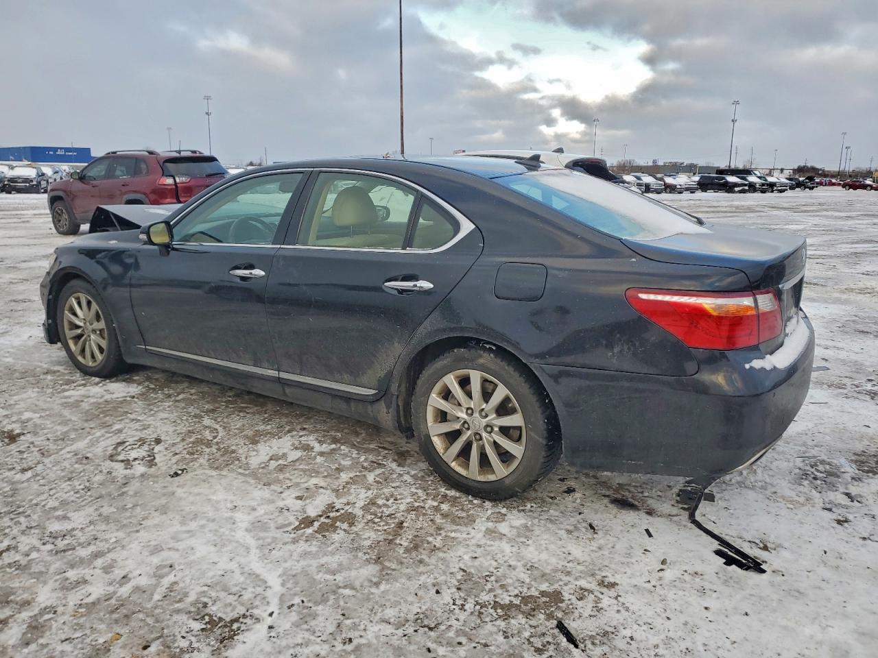 2012 LEXUS LS 460 photo 2
