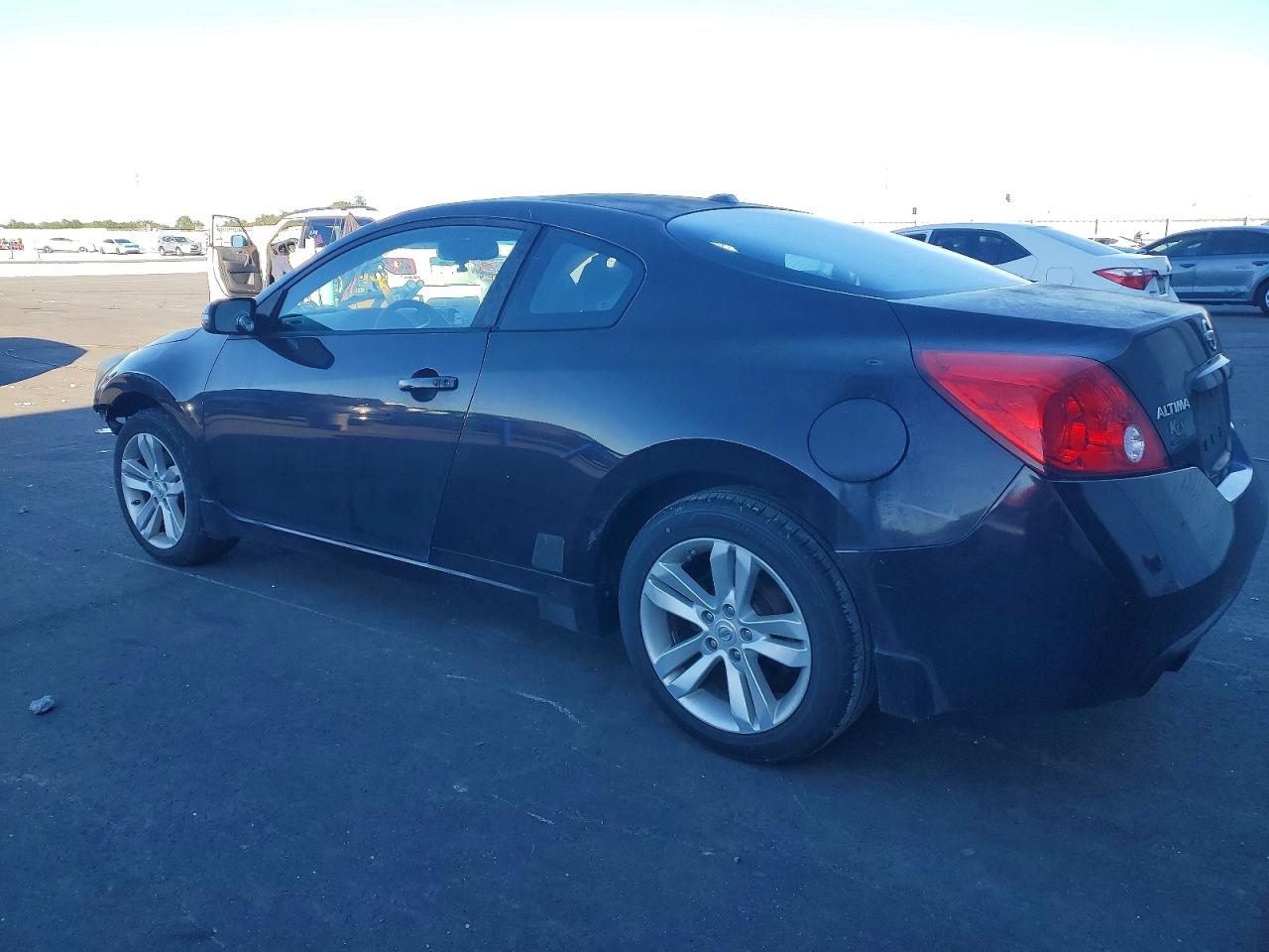 2012 NISSAN ALTIMA S photo 2