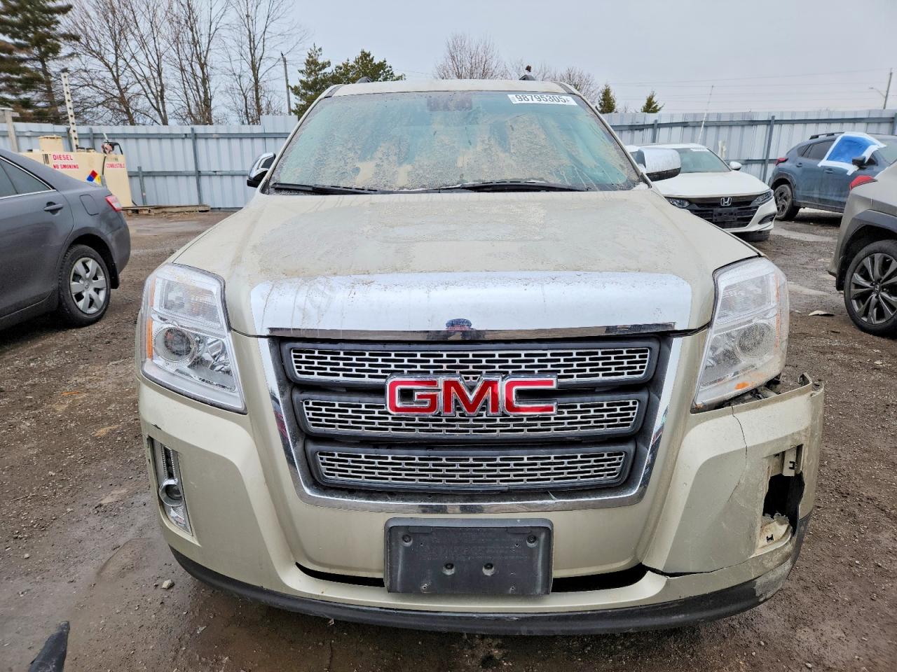 2015 GMC TERRAIN SLT photo 5