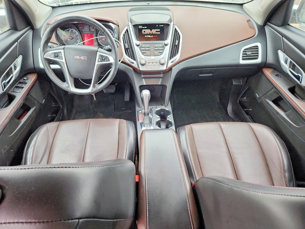 2015 GMC TERRAIN SLT photo 8