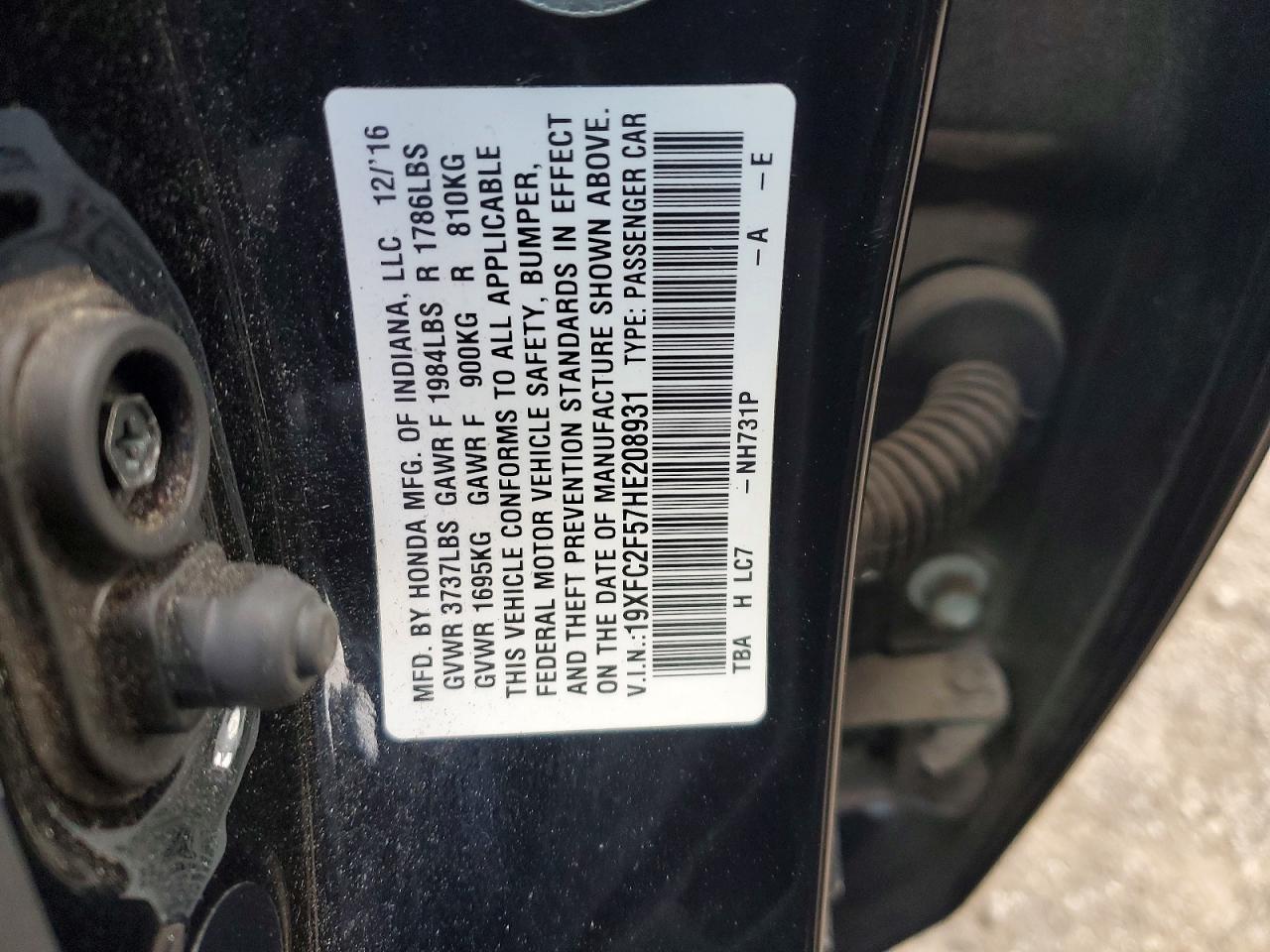 2017 HONDA CIVIC LX photo 12