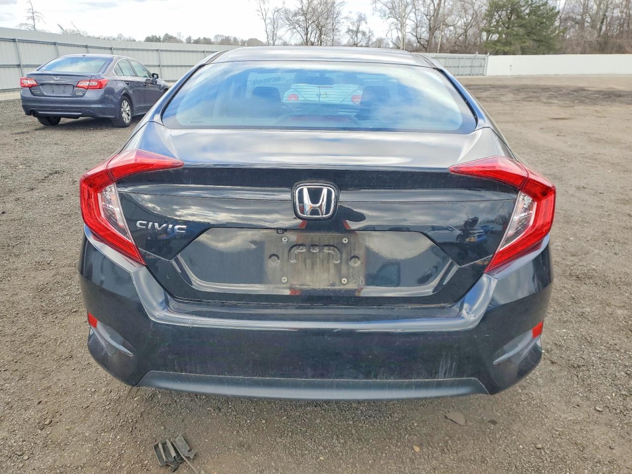 2017 HONDA CIVIC LX photo 6