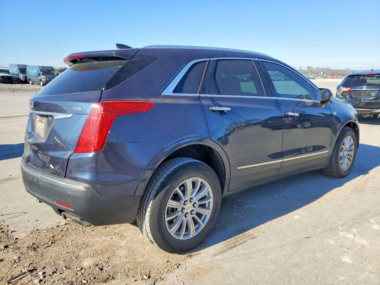 2018 CADILLAC XT5 photo 7