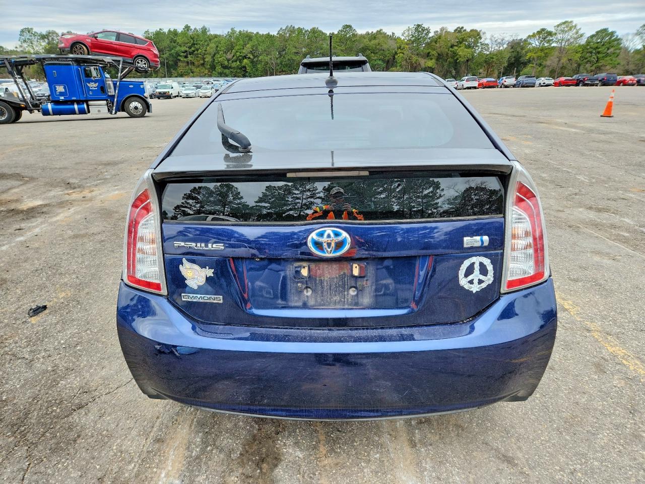 2014 TOYOTA PRIUS photo 6