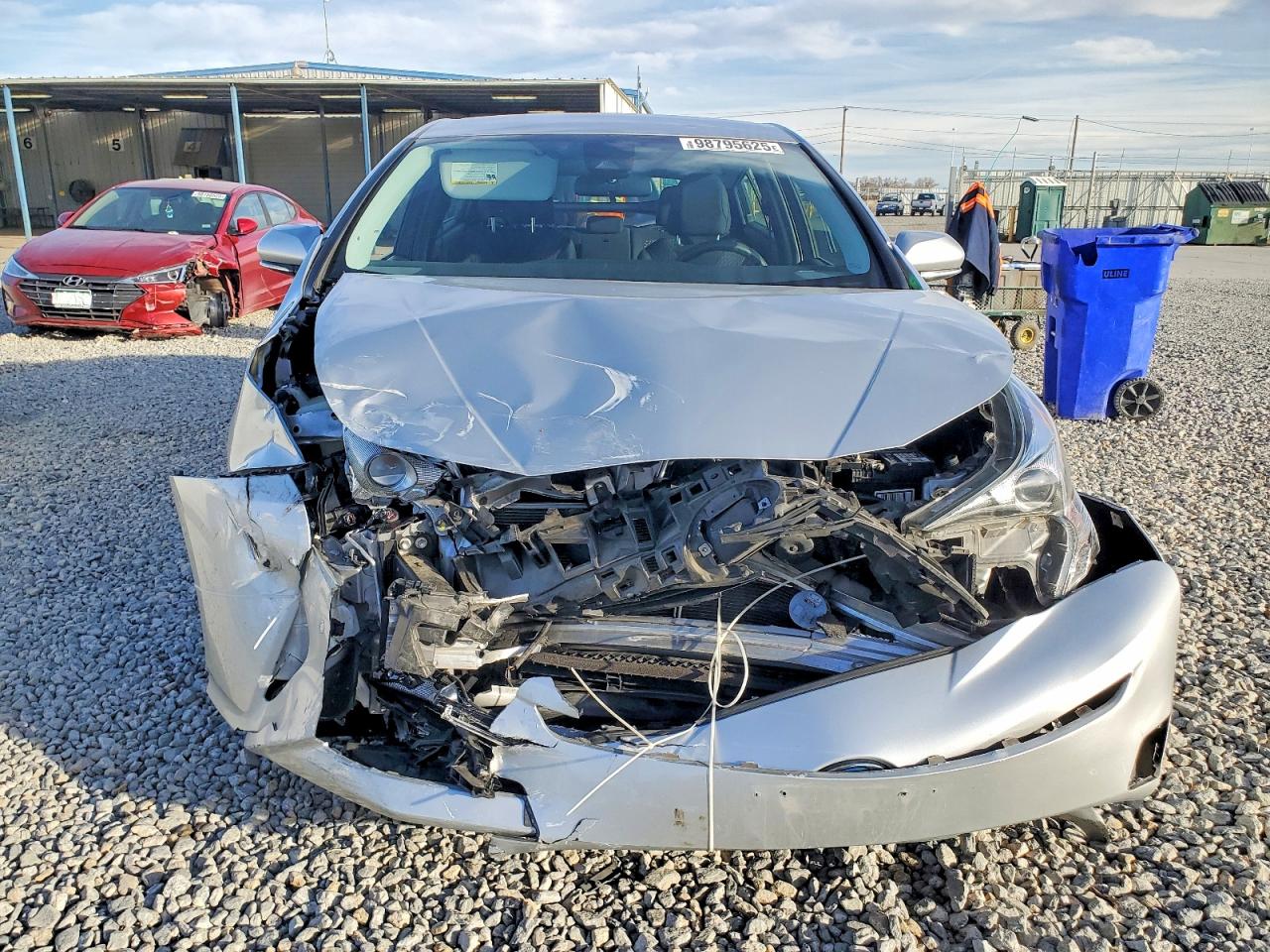 2018 TOYOTA PRIUS photo 5