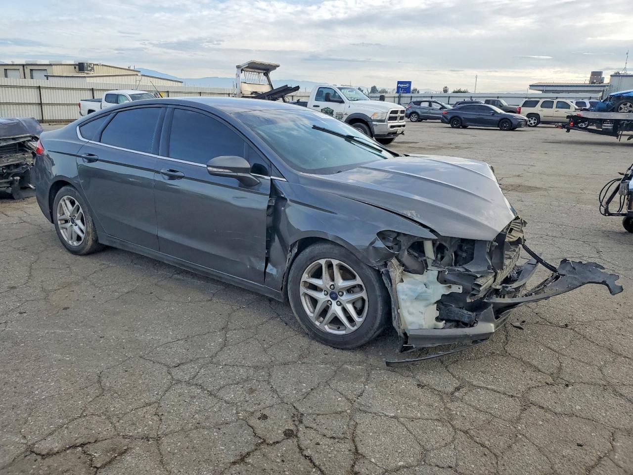 2015 FORD FUSION SE photo 4