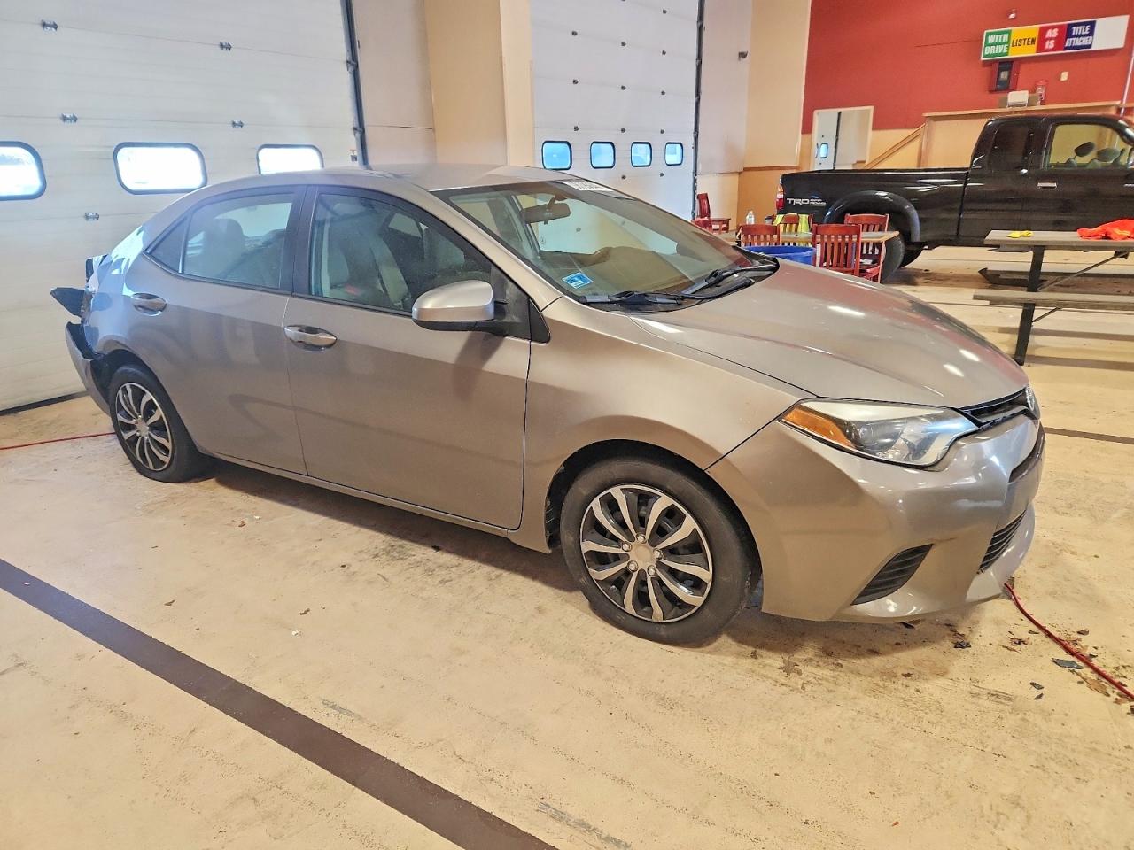 2015 TOYOTA COROLLA L photo 4