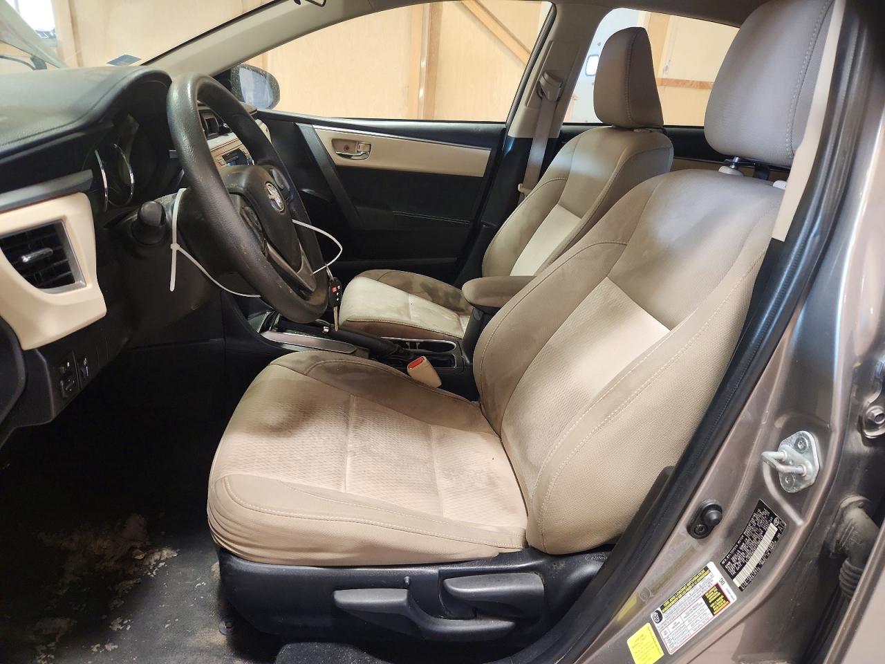 2015 TOYOTA COROLLA L photo 7
