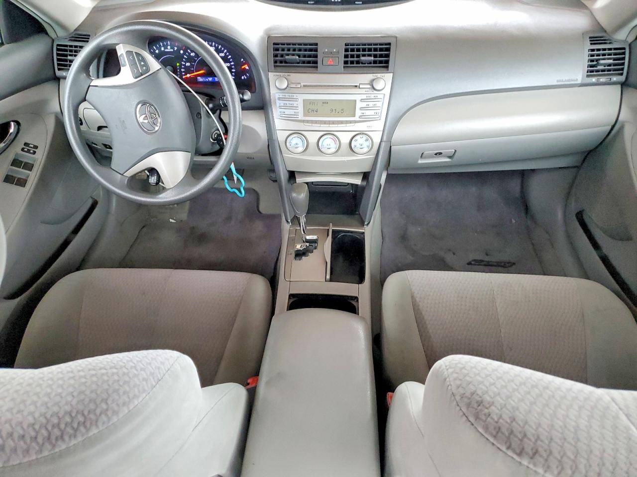 2011 TOYOTA CAMRY BASE photo 8