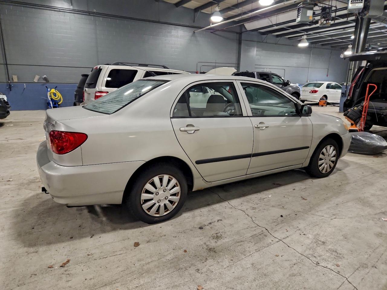 2003 TOYOTA COROLLA CE photo 3