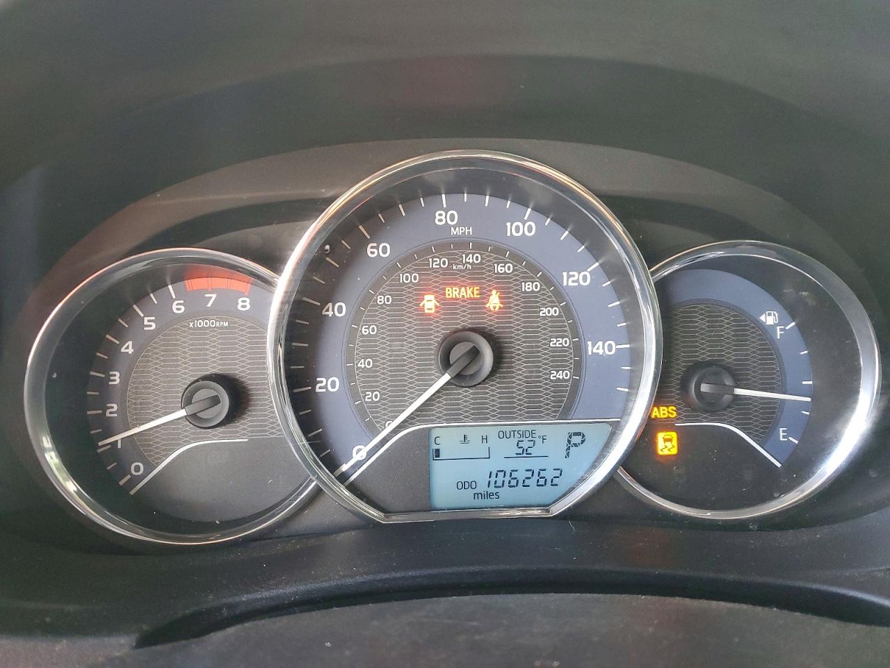 2015 TOYOTA COROLLA L photo 9