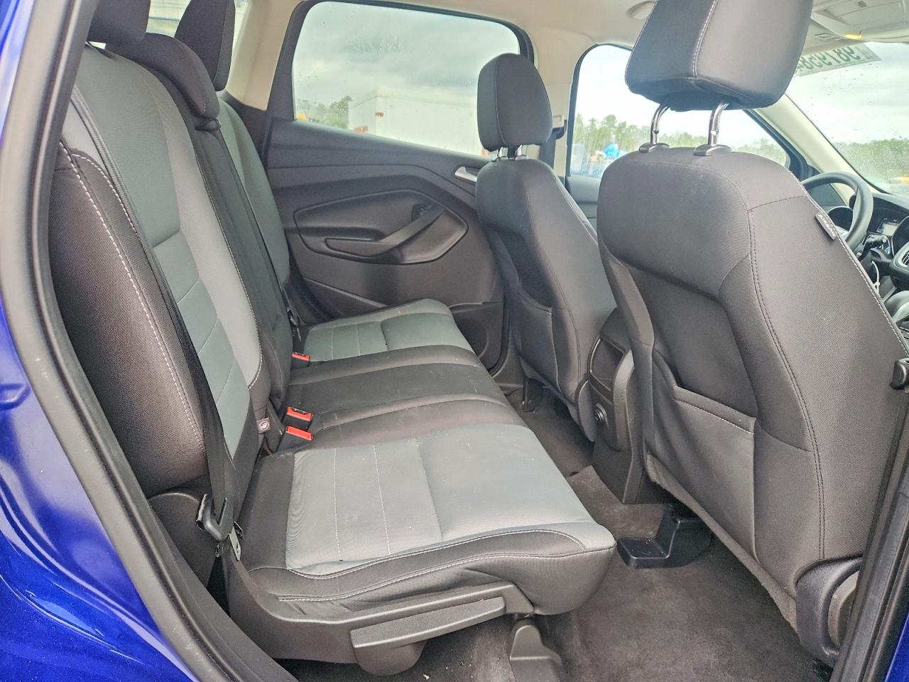 2016 FORD ESCAPE SE photo 11