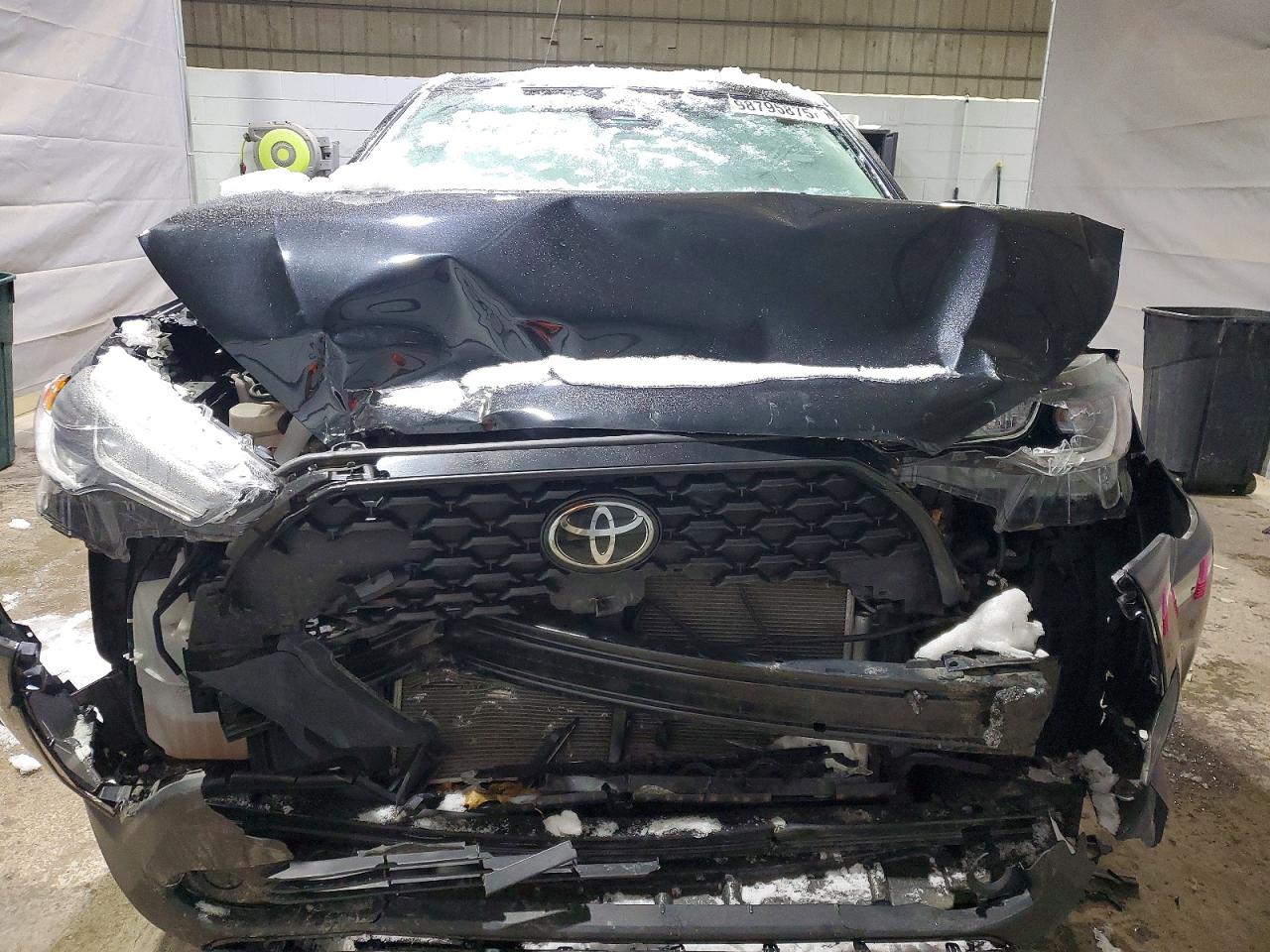 2023 TOYOTA COROLLA CROSS L photo 5