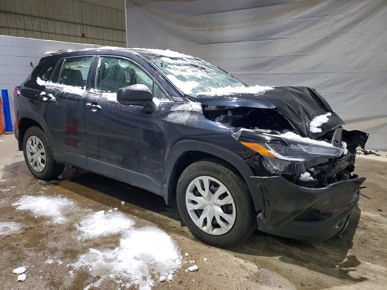 2023 TOYOTA COROLLA CROSS L photo 4