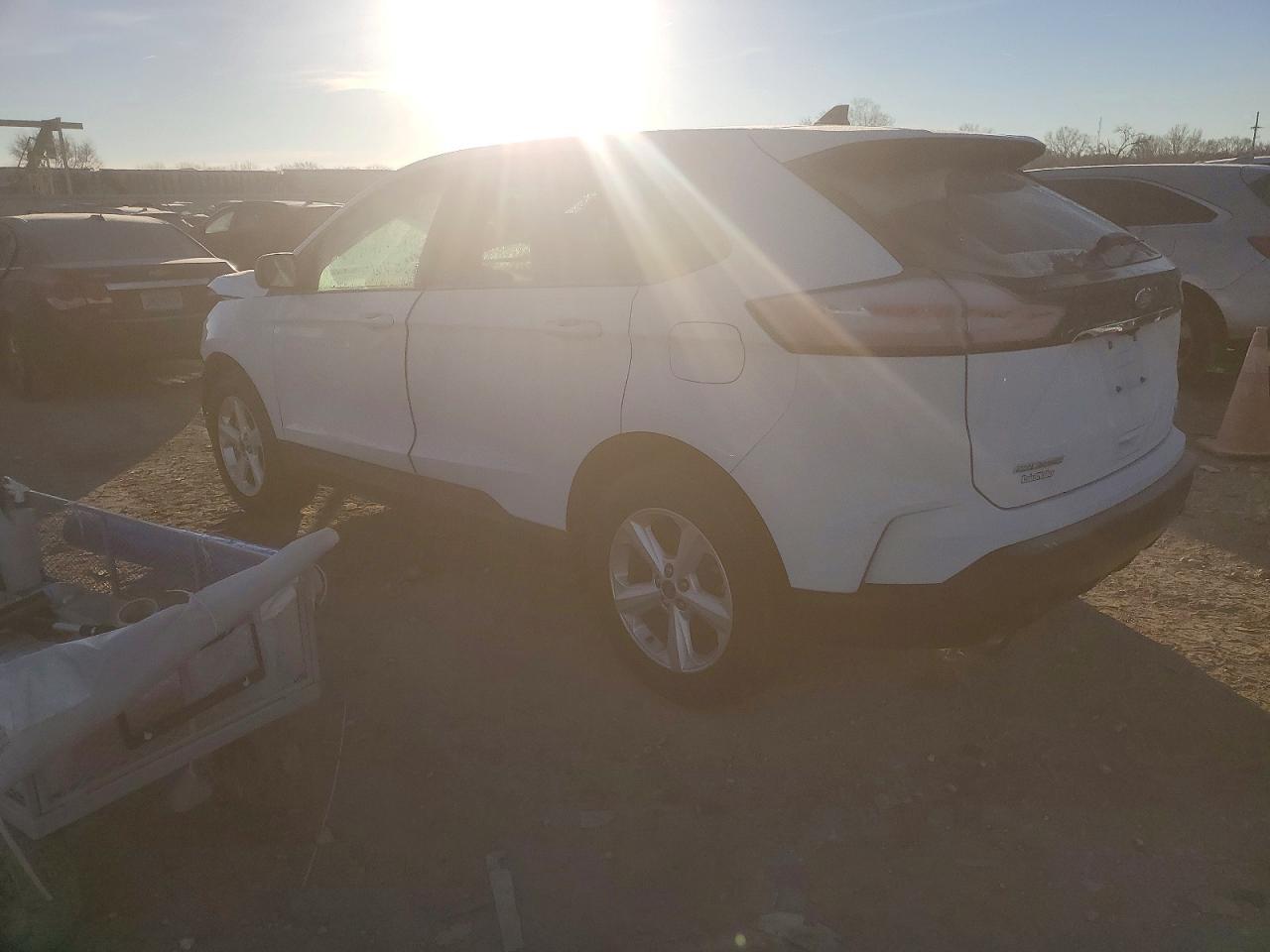 2019 FORD EDGE SE photo 2