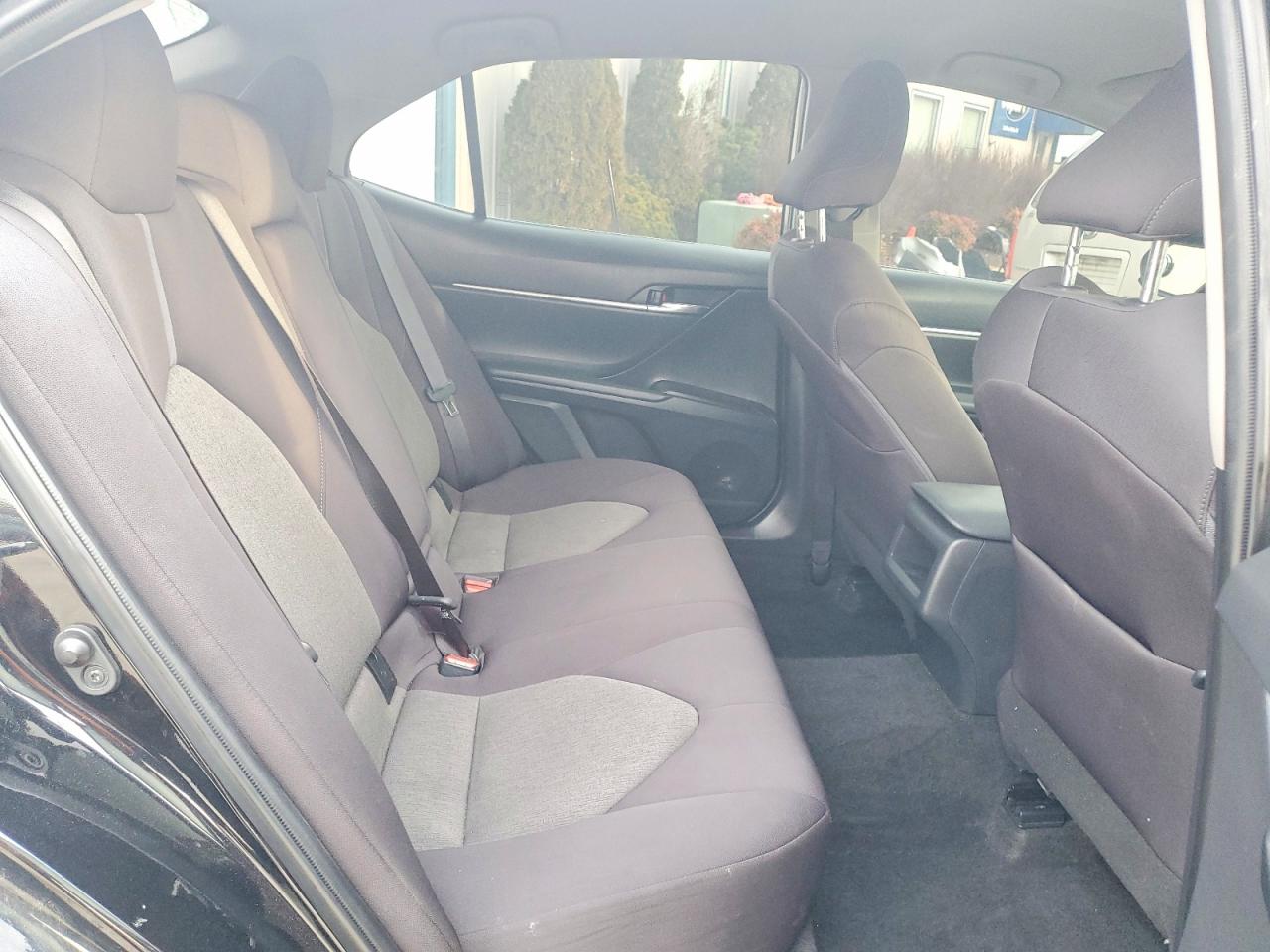 2022 TOYOTA CAMRY LE photo 10