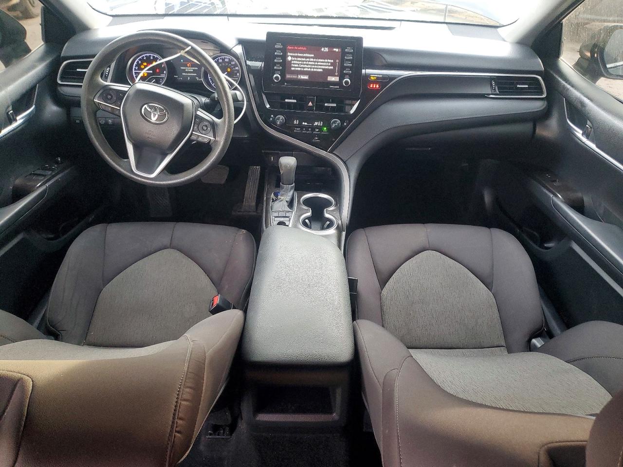 2022 TOYOTA CAMRY LE photo 8