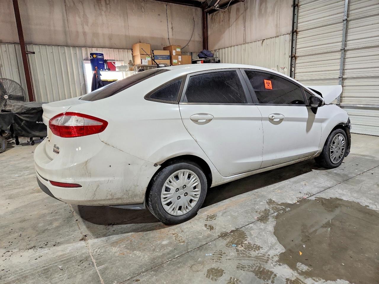 2015 FORD FIESTA S photo 3
