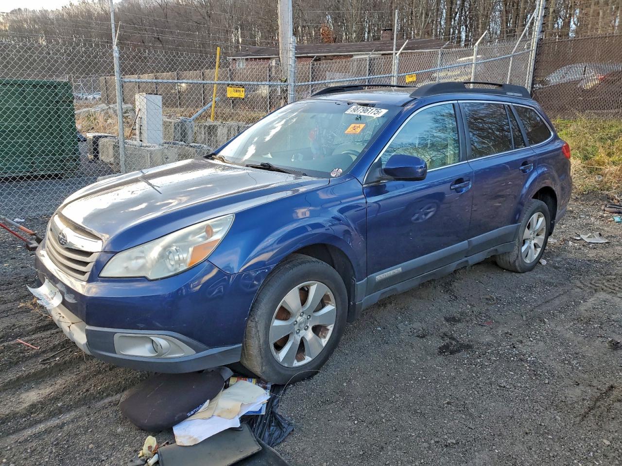 2011 SUBARU OUTBACK
