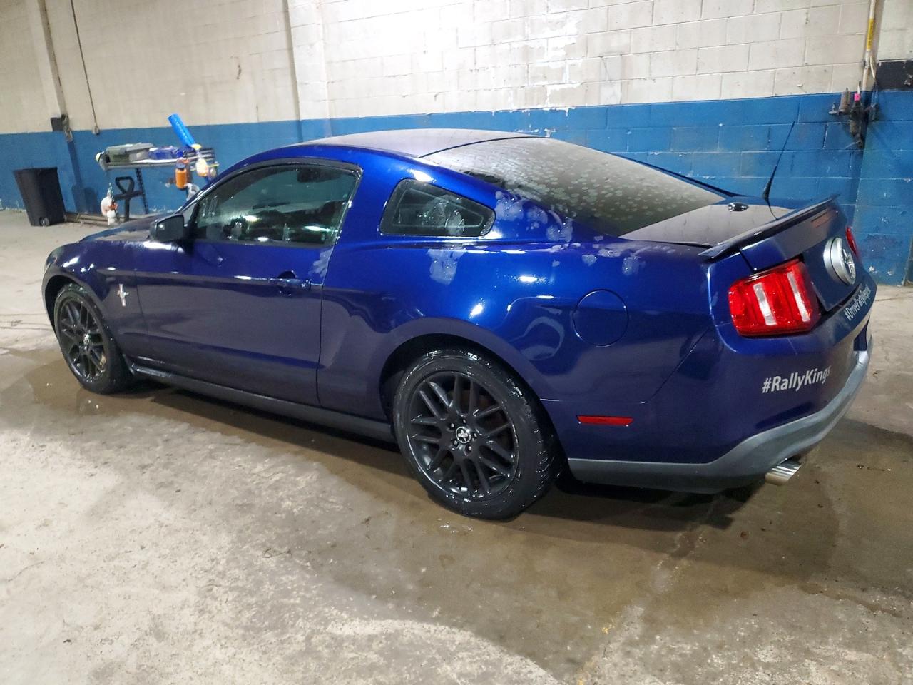 2012 FORD MUSTANG photo 2