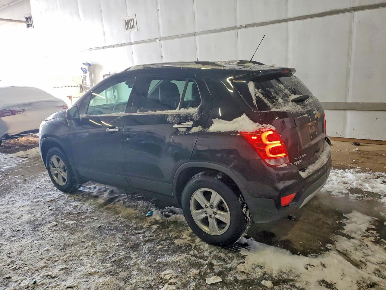 2018 CHEVROLET TRAX 1LT photo 2
