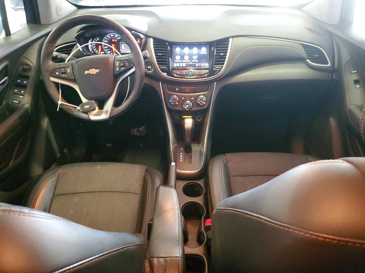 2018 CHEVROLET TRAX 1LT photo 8