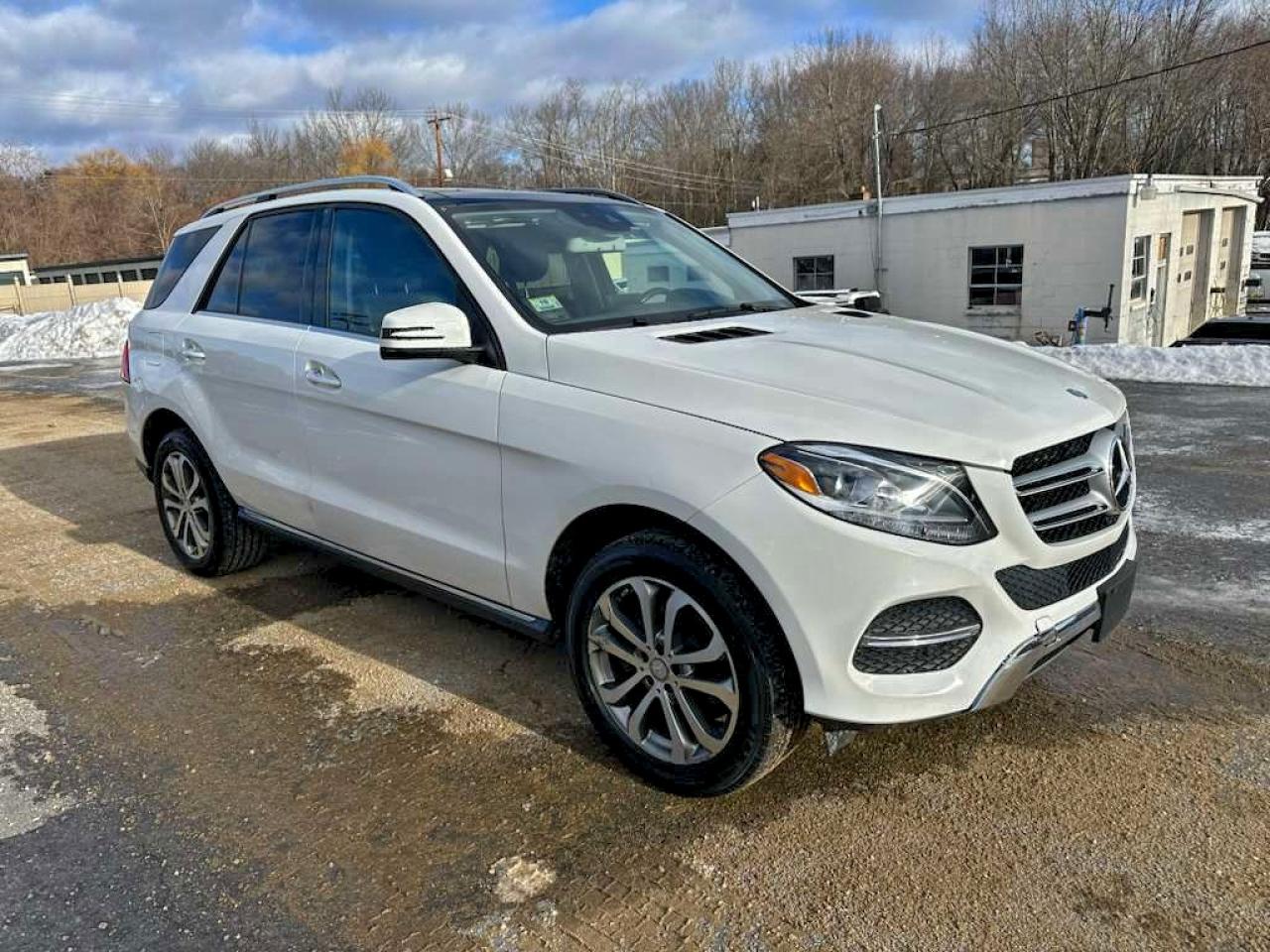 2016 MERCEDES-BENZ GLE 350 4MATIC photo 4