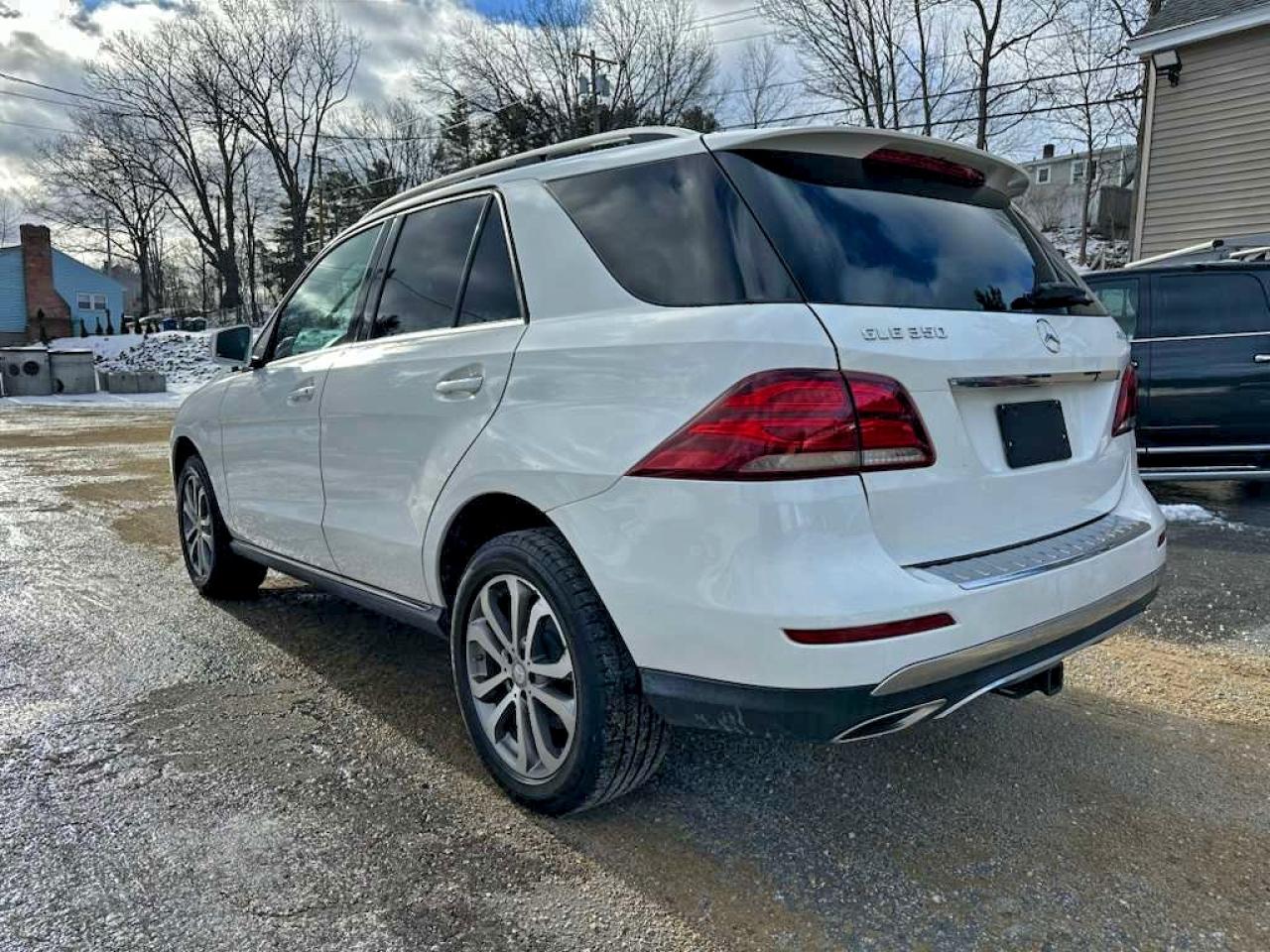 2016 MERCEDES-BENZ GLE 350 4MATIC photo 2