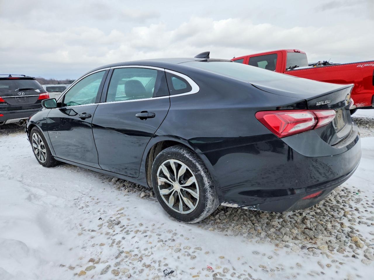 2020 CHEVROLET MALIBU LT photo 2