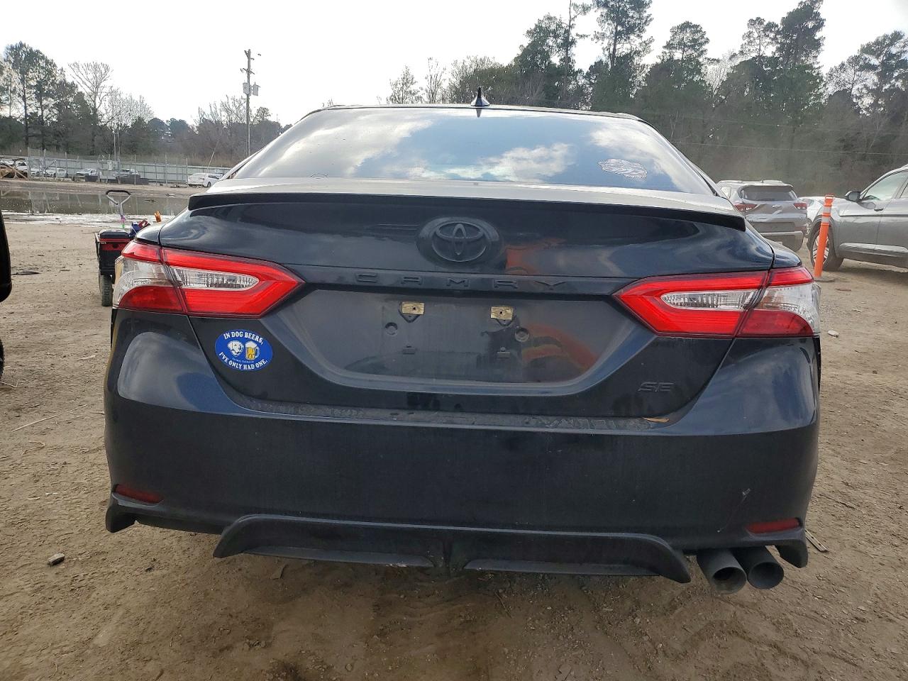2019 TOYOTA CAMRY L photo 6