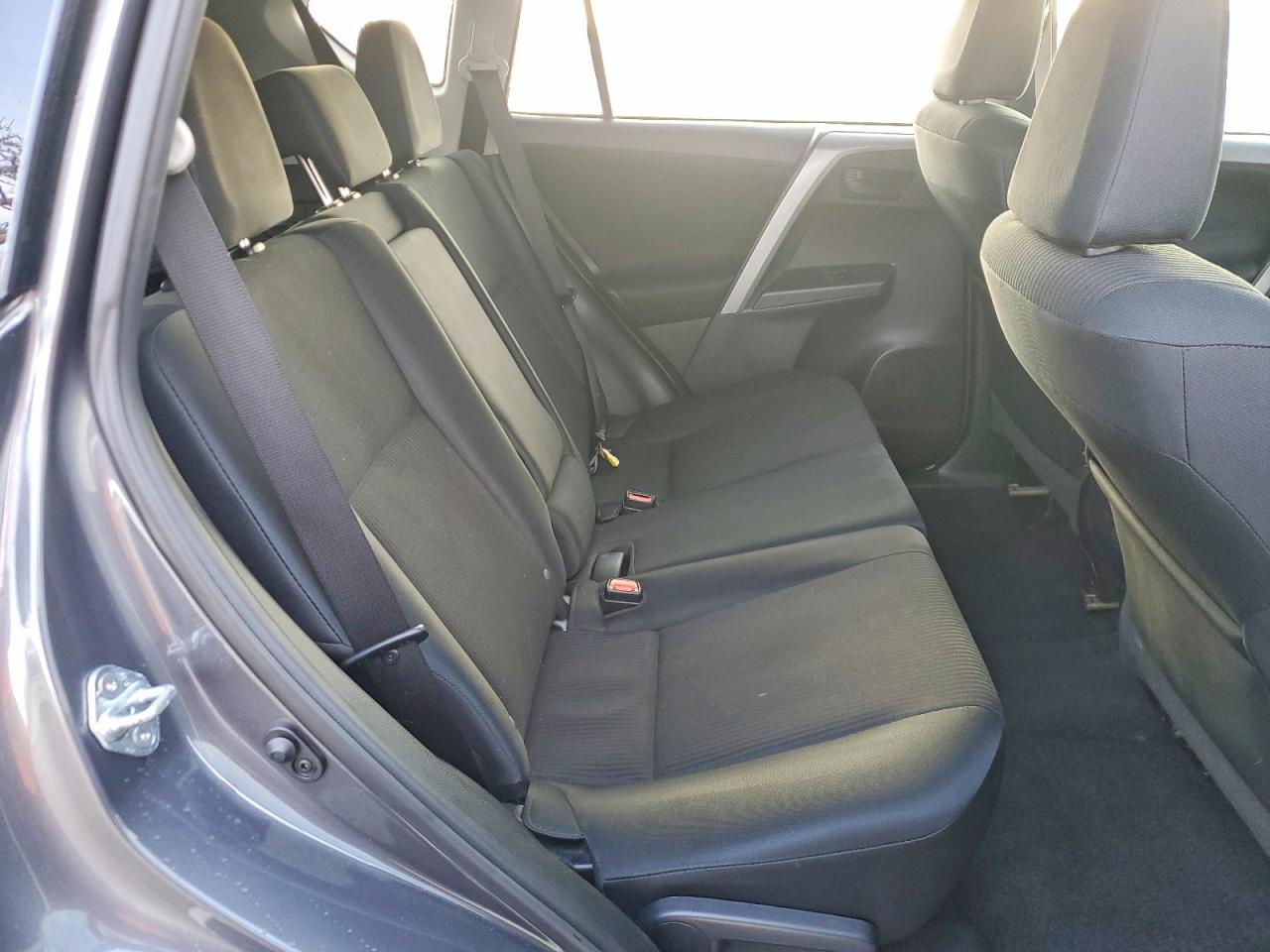 2016 TOYOTA RAV4 LE photo 11