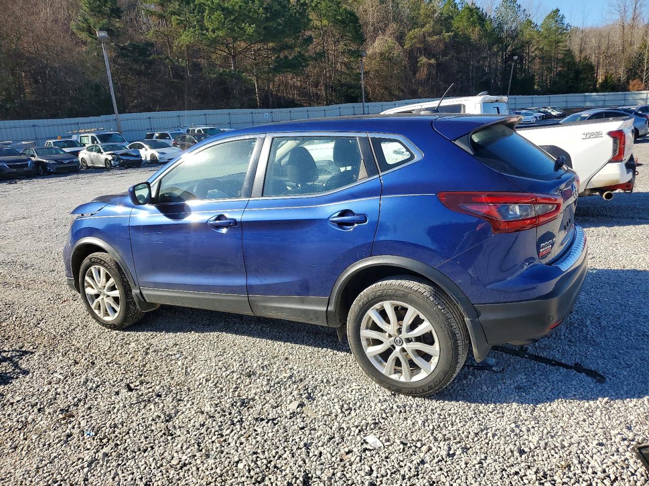 2020 NISSAN ROGUE SPORT S photo 2