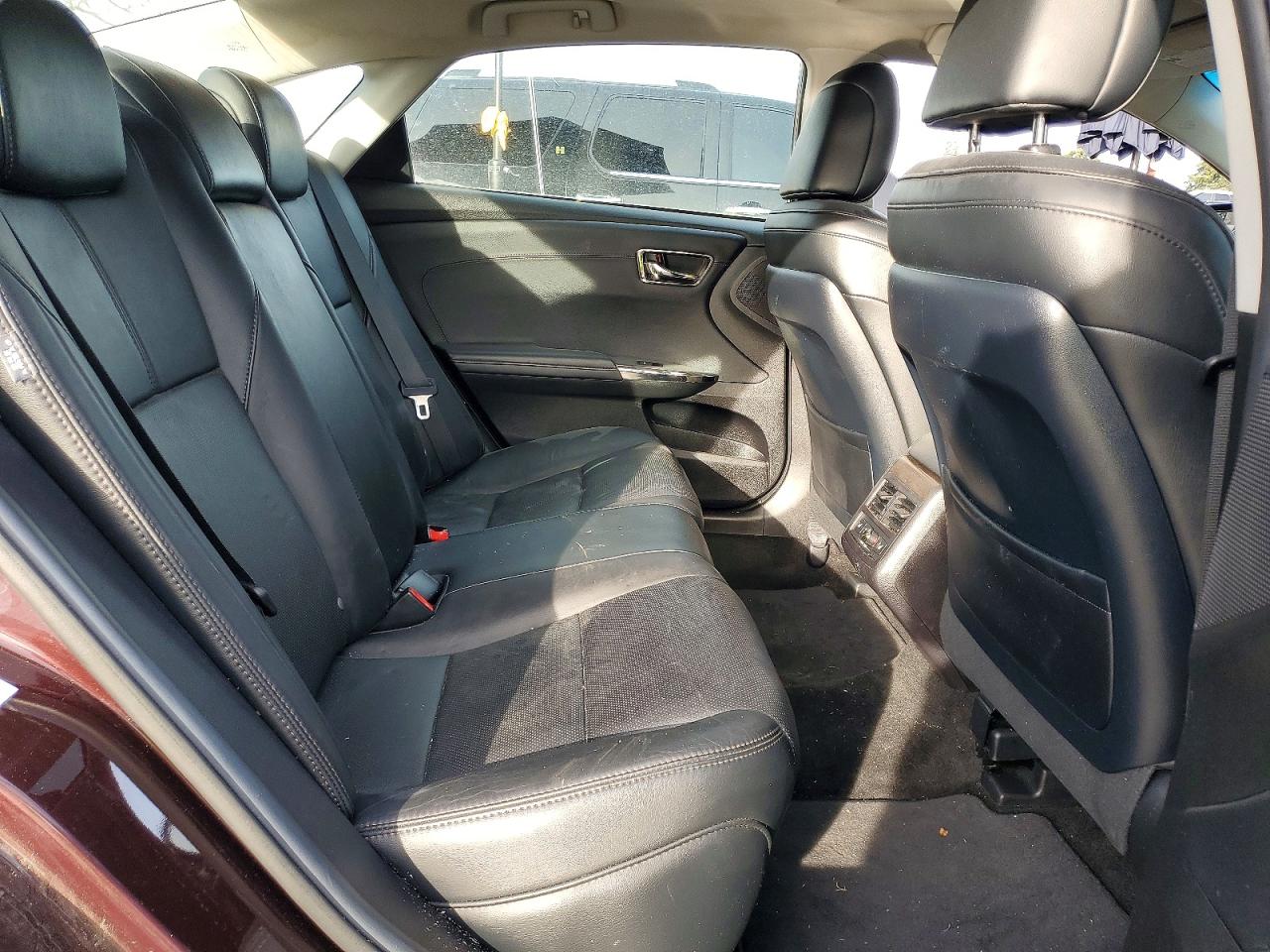 2016 TOYOTA AVALON HYBRID photo 10