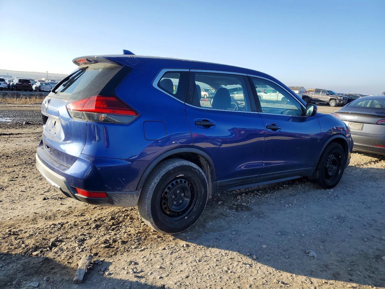 2017 NISSAN ROGUE S photo 3