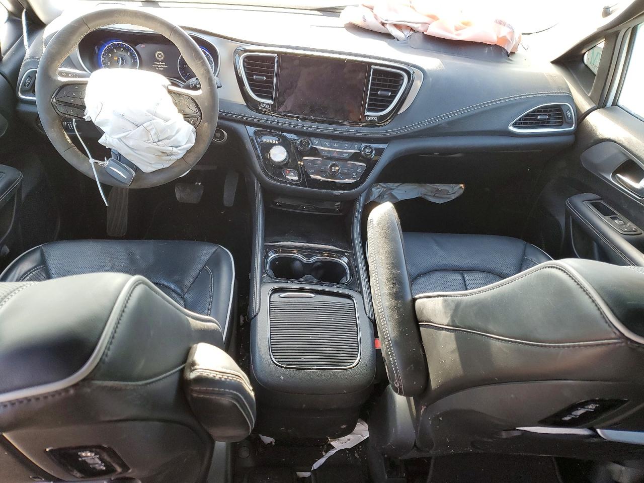 2024 CHRYSLER PACIFICA LIMITED photo 8