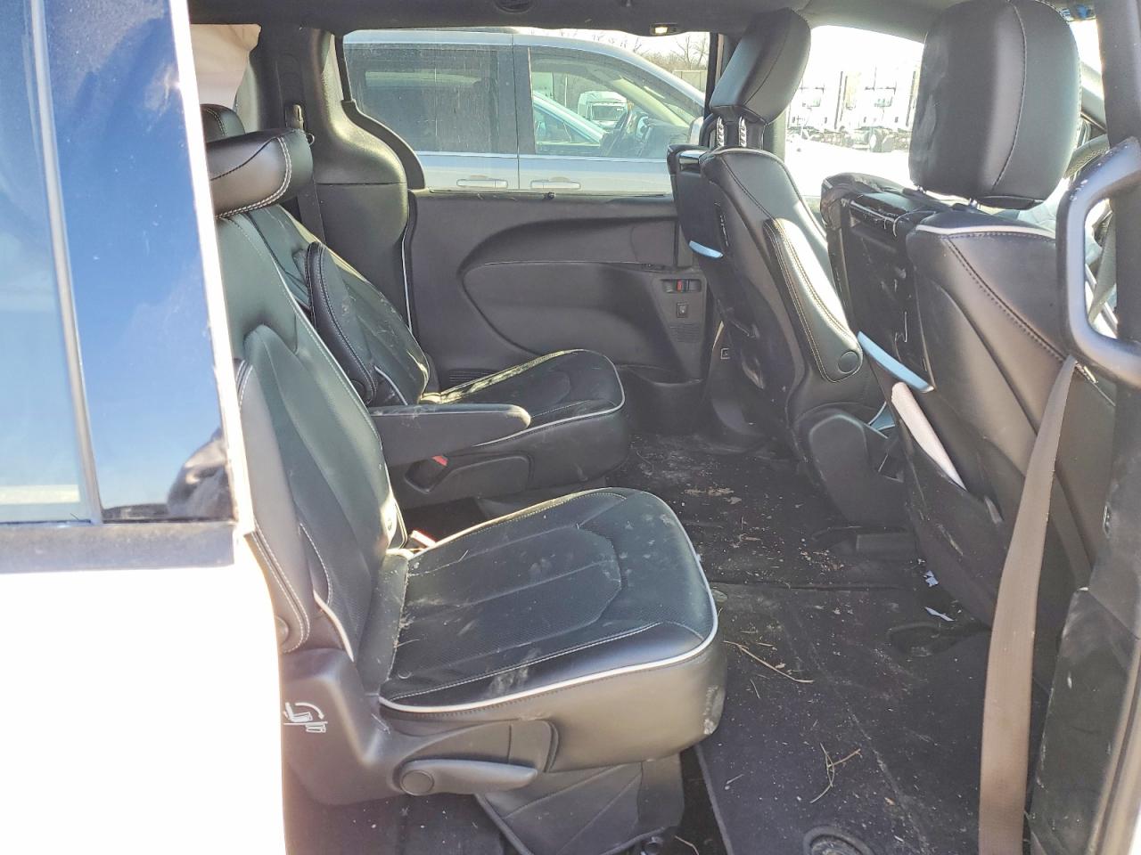 2024 CHRYSLER PACIFICA LIMITED photo 11