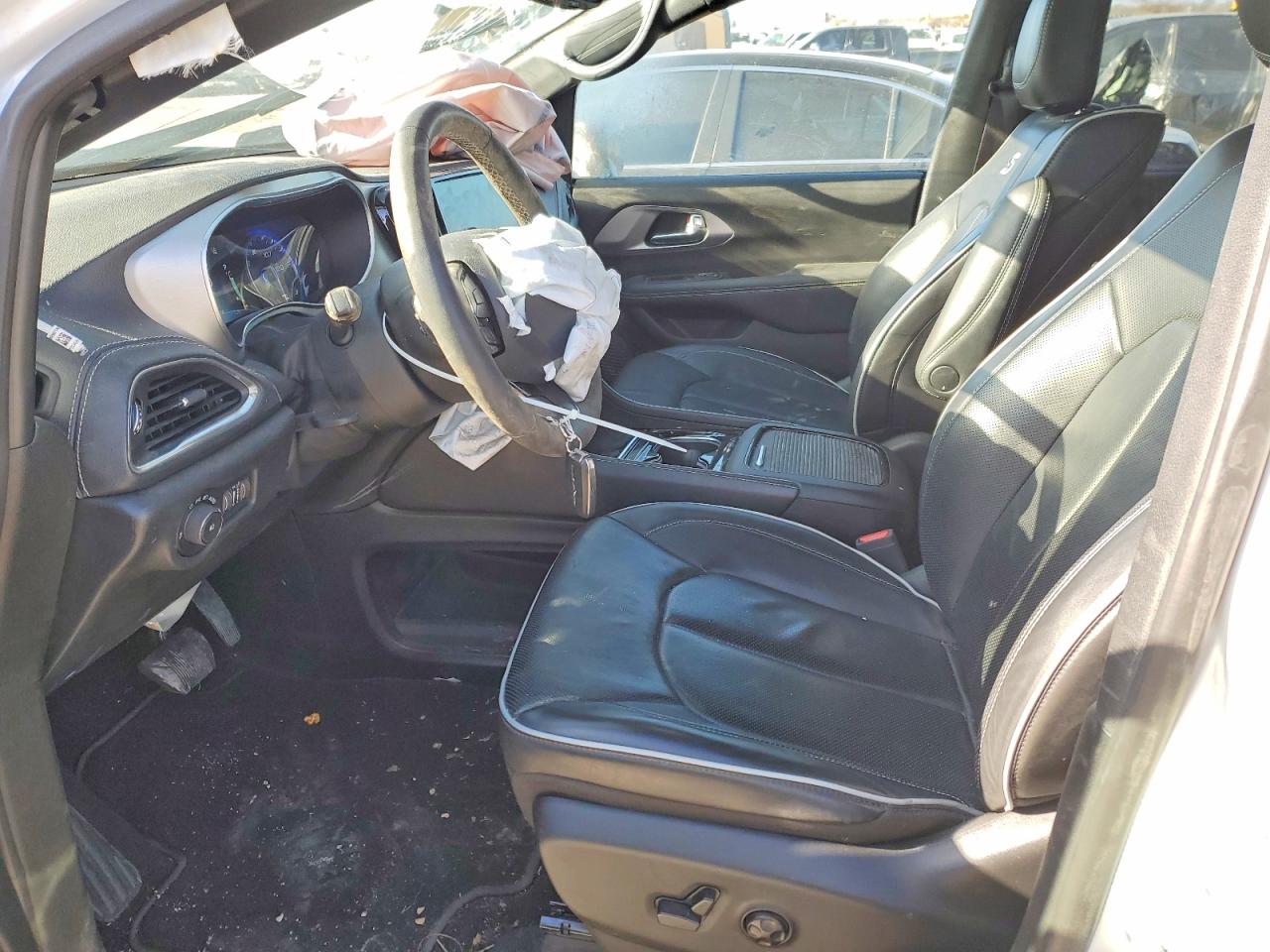 2024 CHRYSLER PACIFICA LIMITED photo 7
