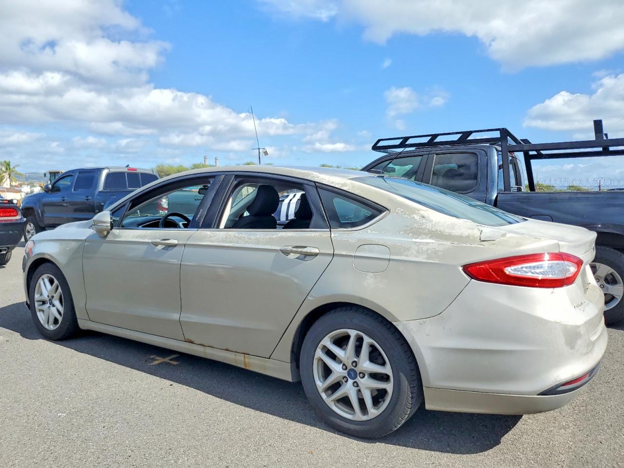 2016 FORD FUSION SE photo 4