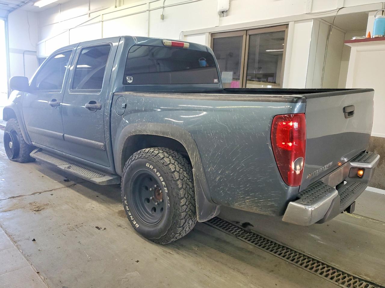 2007 CHEVROLET COLORADO photo 2