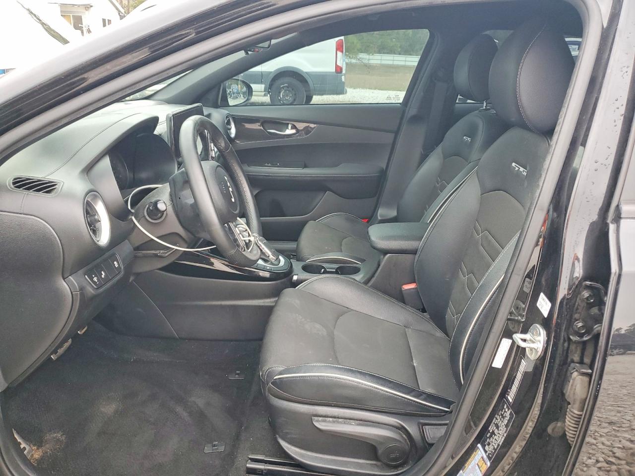 2023 KIA FORTE GT-LINE photo 7