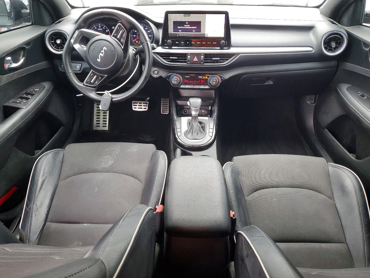 2023 KIA FORTE GT-LINE photo 8