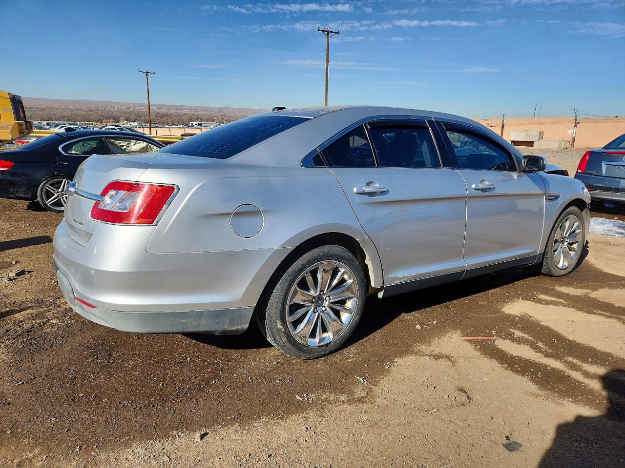 2011 FORD TAURUS LIMITED photo 3
