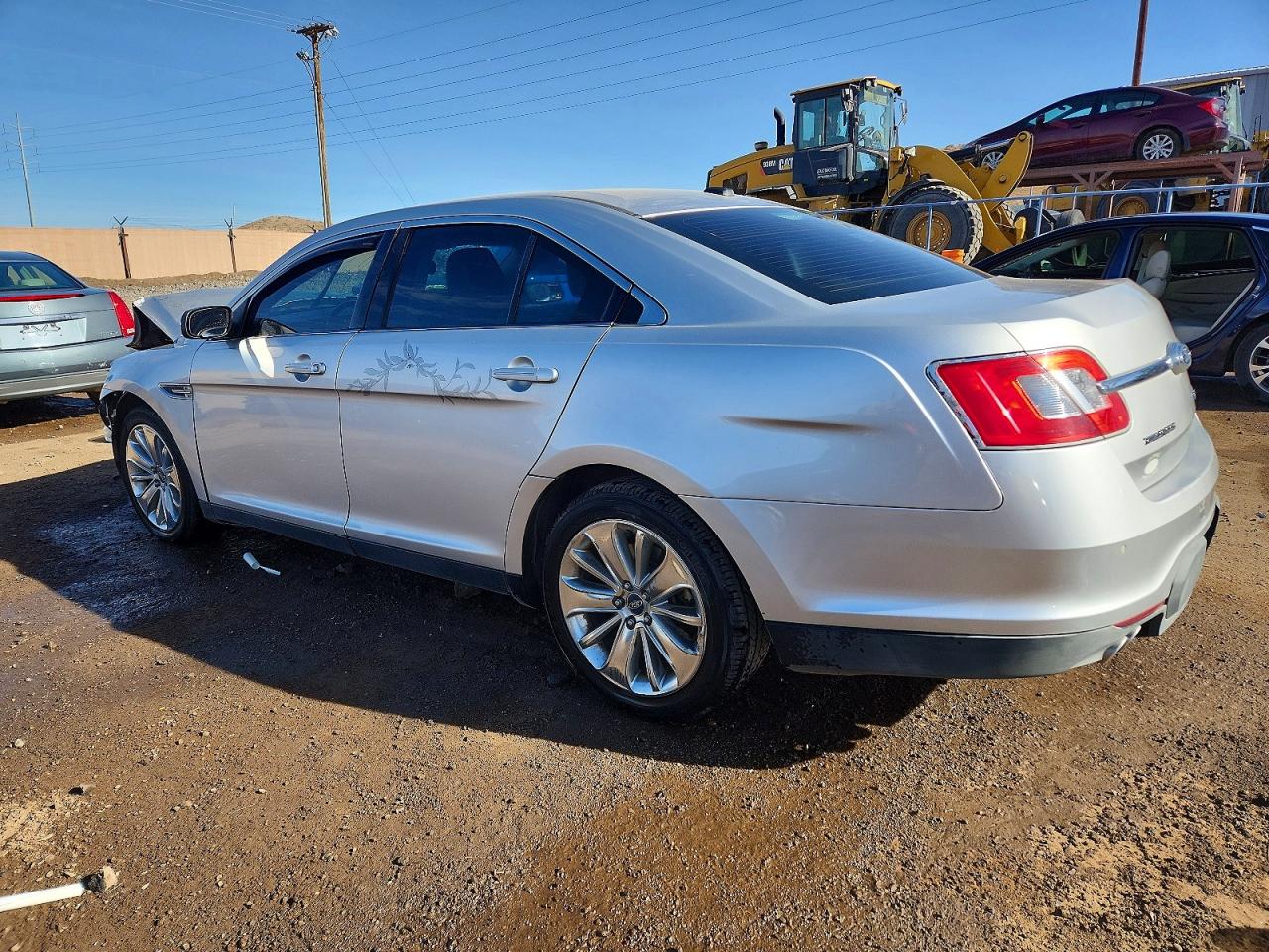 2011 FORD TAURUS LIMITED photo 2