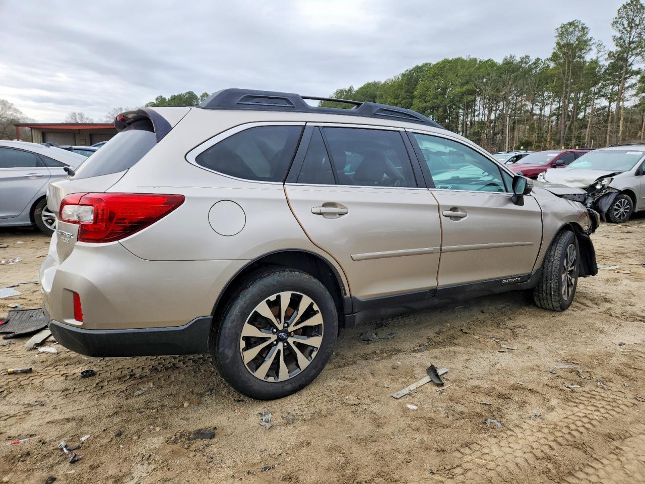 2015 SUBARU OUTBACK 2.5I LIMITED photo 3