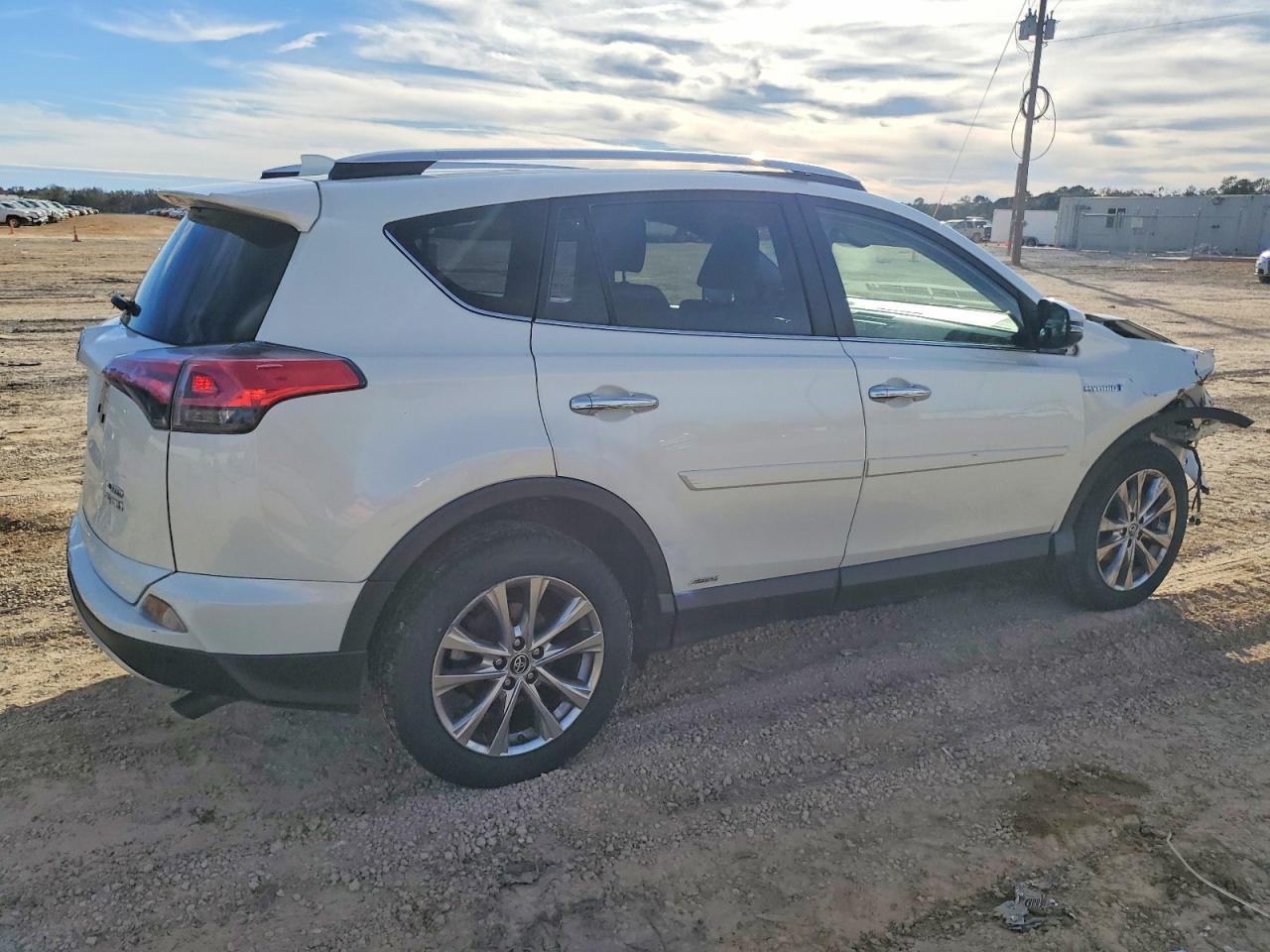 2016 TOYOTA RAV4 HV LIMITED photo 3