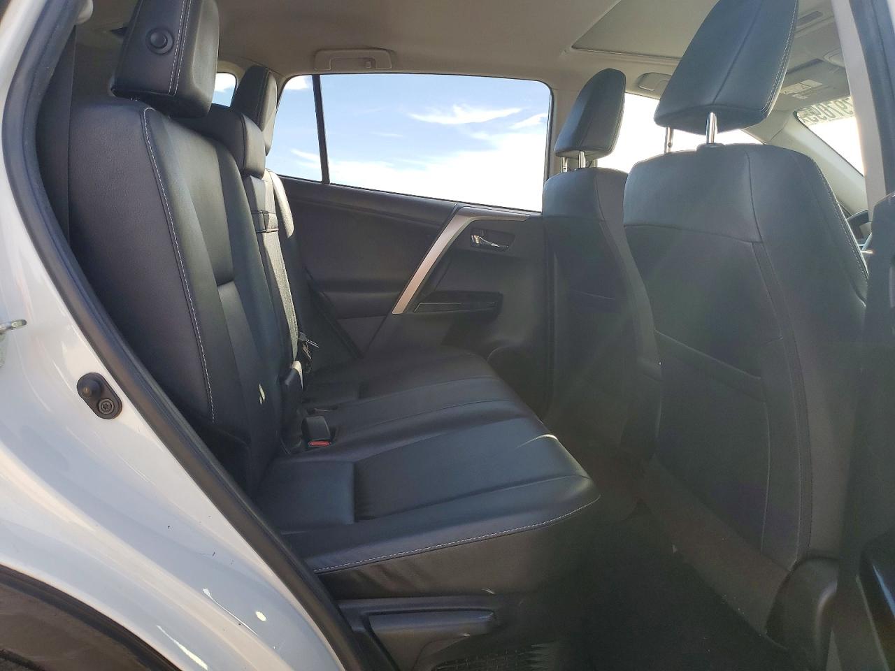 2016 TOYOTA RAV4 HV LIMITED photo 10