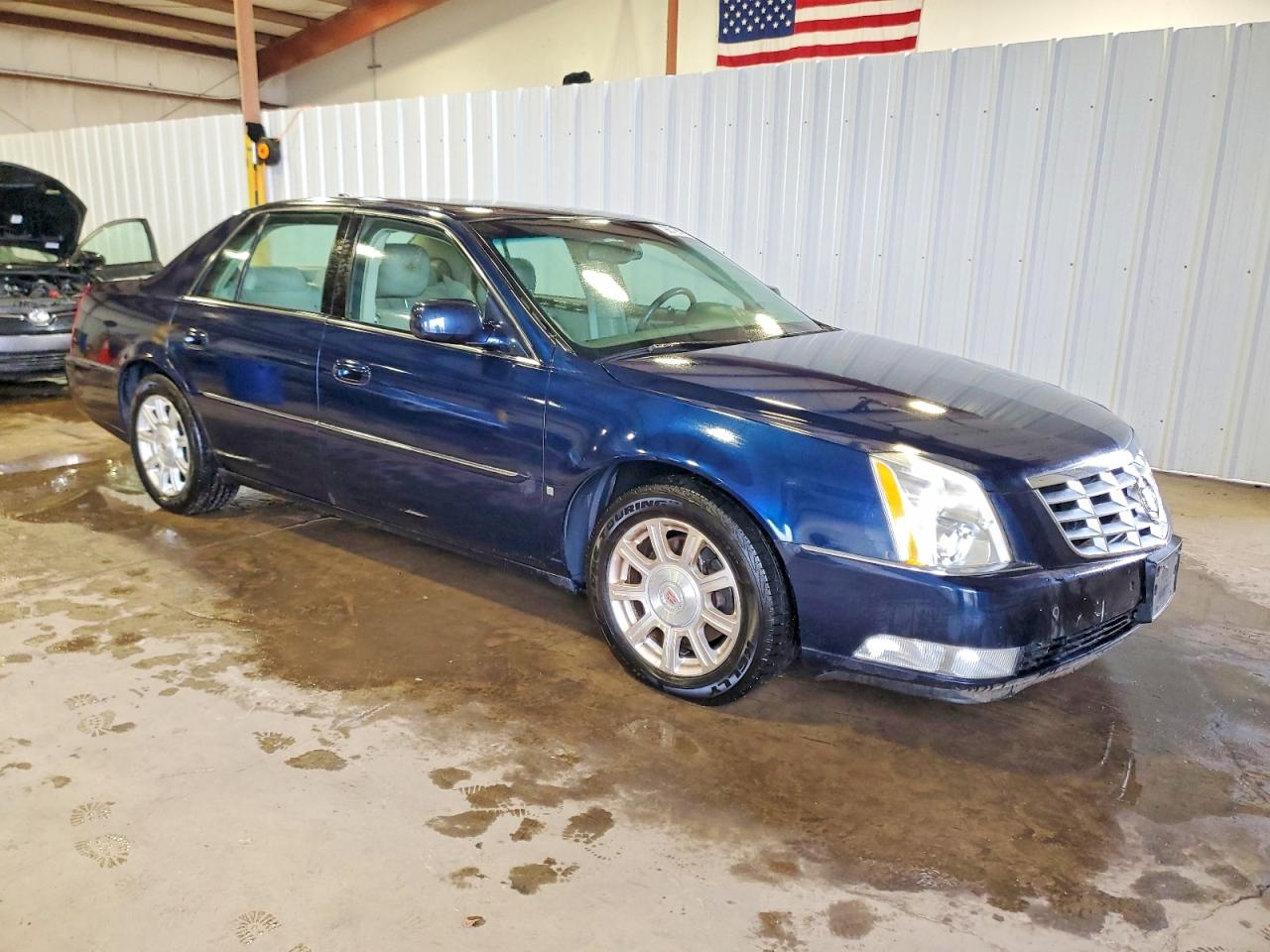 2009 CADILLAC DTS photo 4